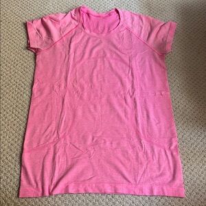 Lululemon Pink Short Sleeve T-Shirt